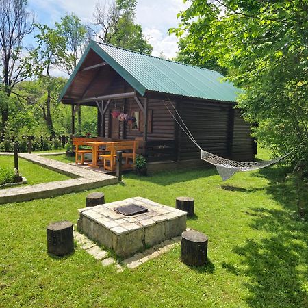Cabin House Dubovik เซทินเจ ภายนอก รูปภาพ