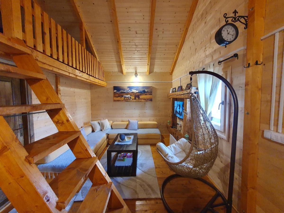 Cabin House Dubovik เซทินเจ ภายนอก รูปภาพ