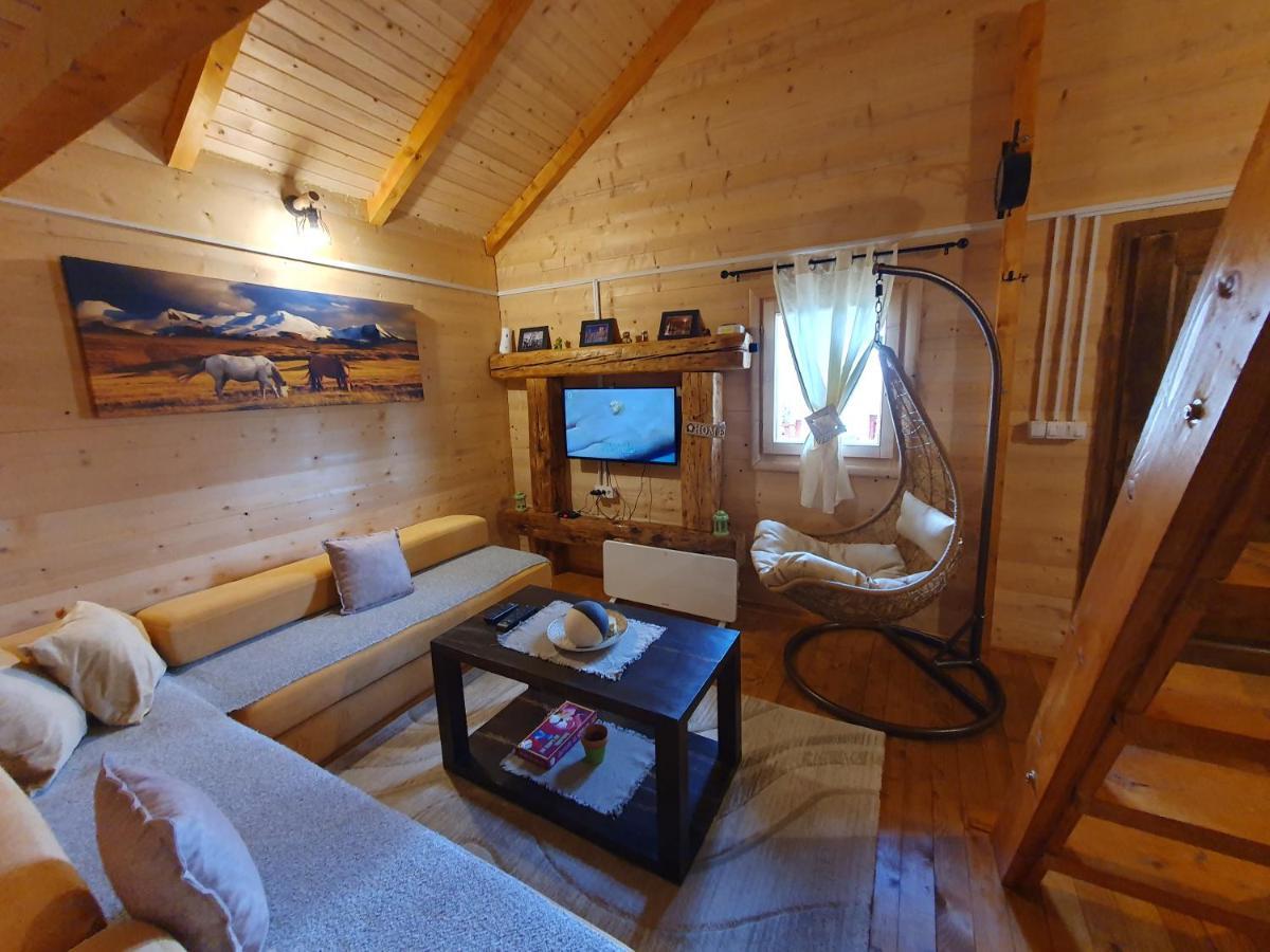 Cabin House Dubovik เซทินเจ ภายนอก รูปภาพ
