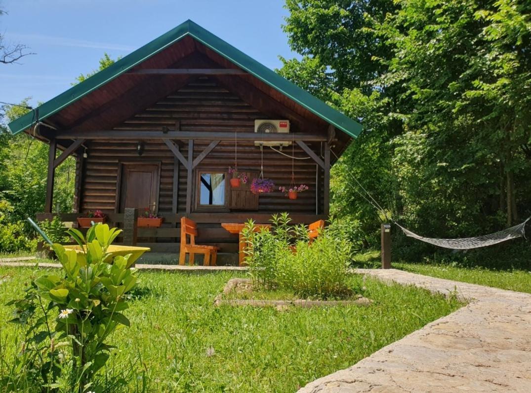 Cabin House Dubovik เซทินเจ ภายนอก รูปภาพ