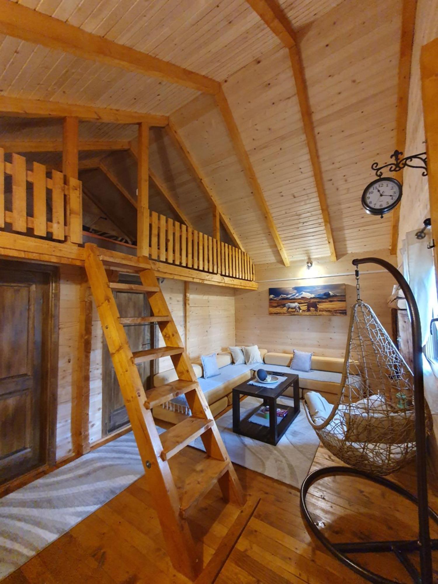 Cabin House Dubovik เซทินเจ ภายนอก รูปภาพ